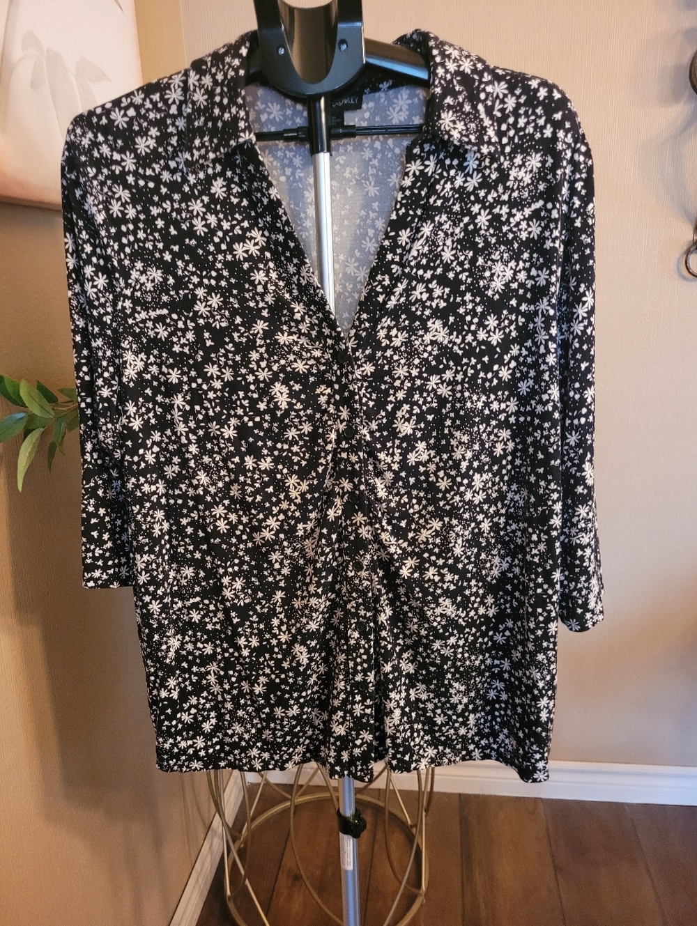 Cynthia Rowley Plus Black and White Floral Top